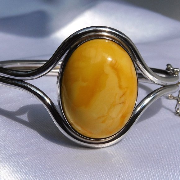 Vintage Sterling Silver Butterscotch Amber Bracelet